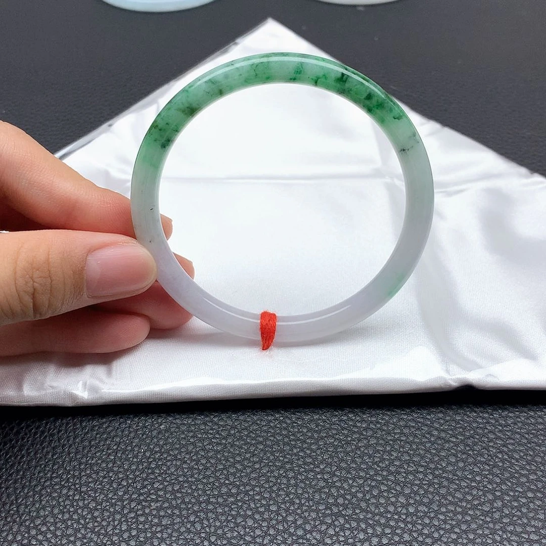 翡翠手镯未镶嵌57