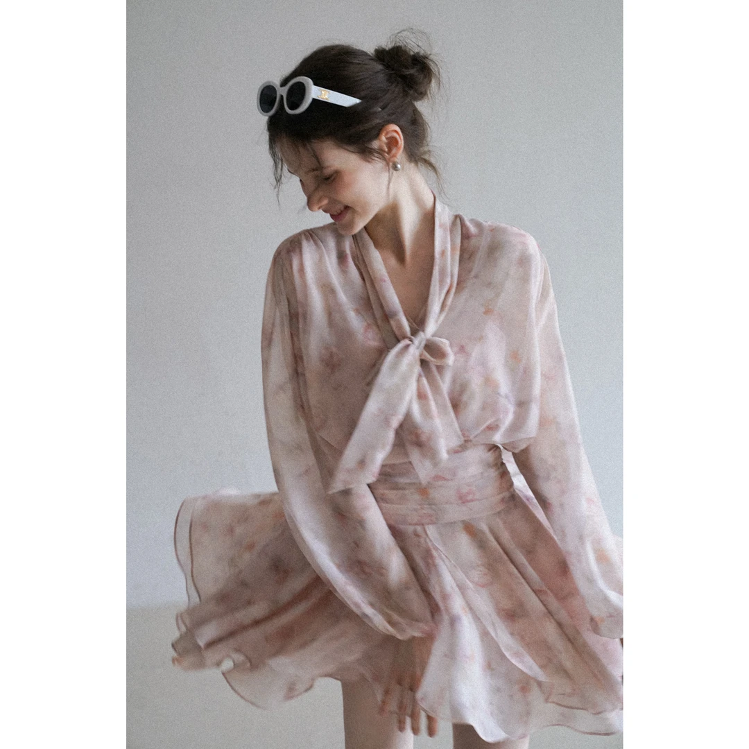 EGGKA 花卉晕染粉色荷叶边连衣裙E25D1023YM