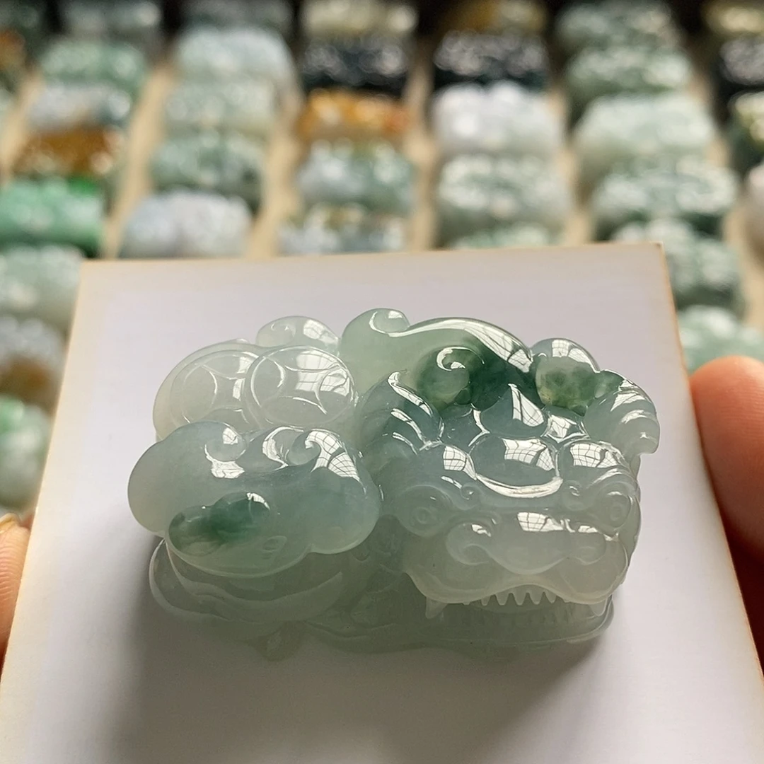 翡翠未镶嵌颈饰天然翡翠貔貅吊坠