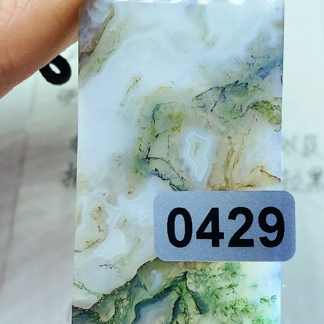 未镶嵌颈饰玛瑙/玉髓?****巷