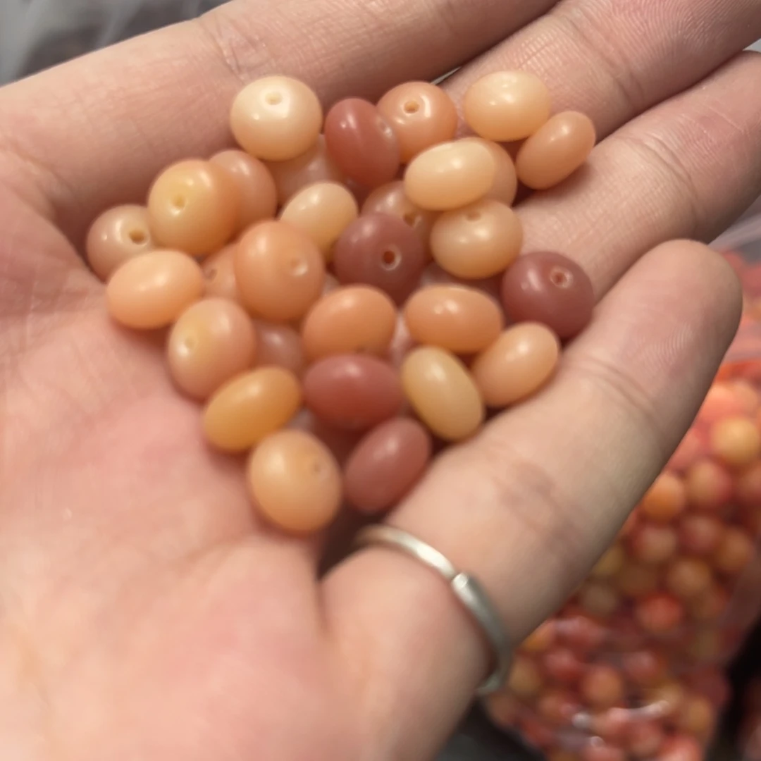 吊坠白玉菩提z9/400+100颗微瑕算盘粉玉