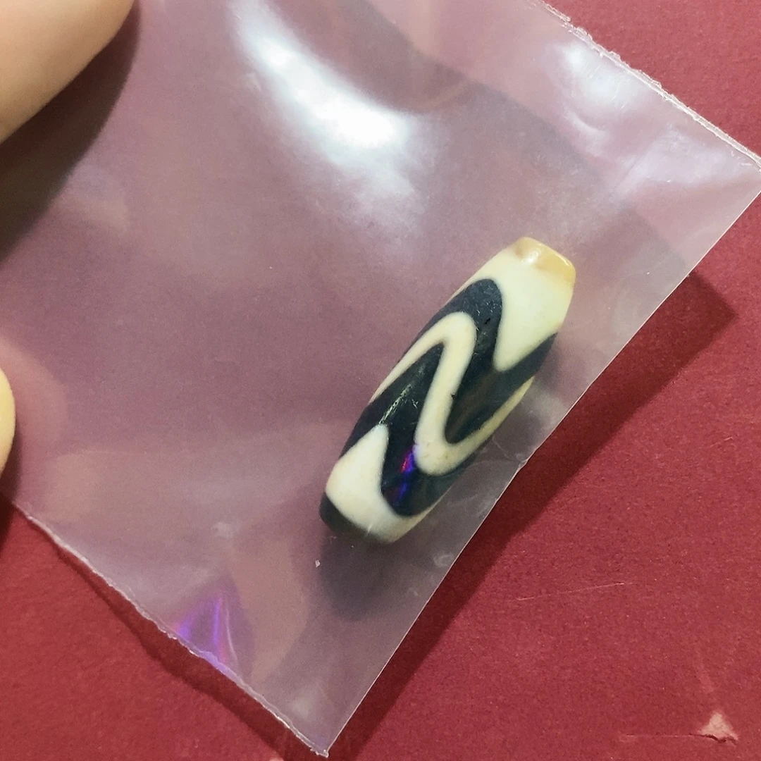 赵***猫玛瑙/玉髓（覆膜）未镶嵌颈饰行运无覆膜双水纹