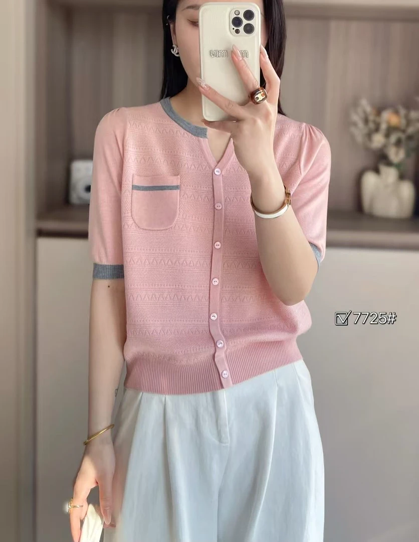 9时尚减领针织T血