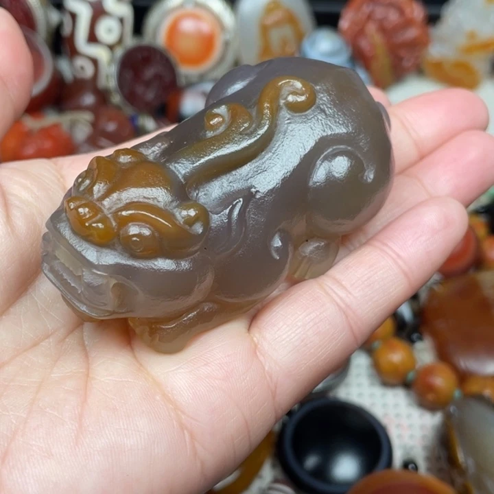 《***》玛瑙/玉髓未镶嵌颈饰