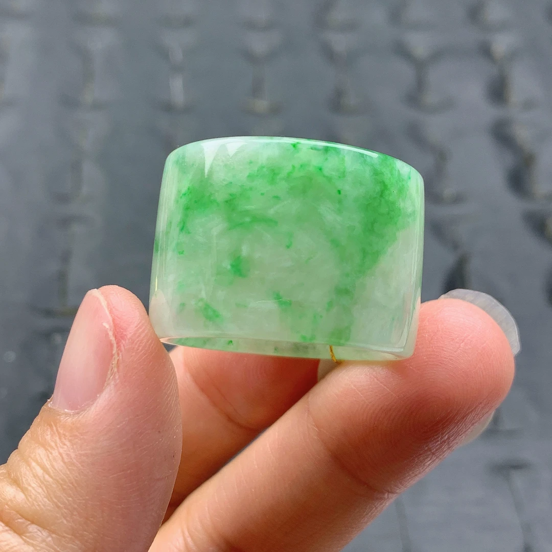 28-29号缅甸天然A货翡翠 T714 内径22.5/19/2.8mm 飘阳绿扳指宽边