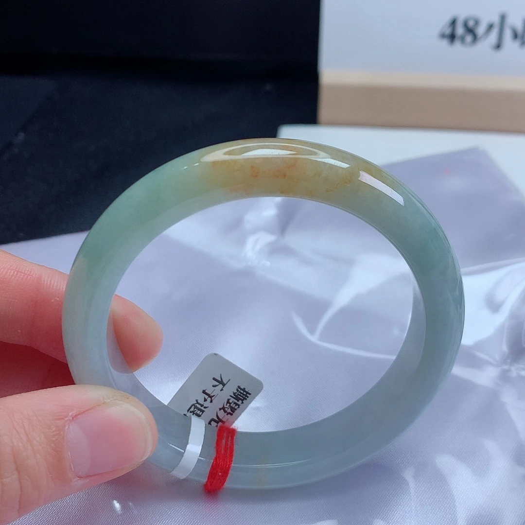 翡翠手镯未镶嵌59圈口