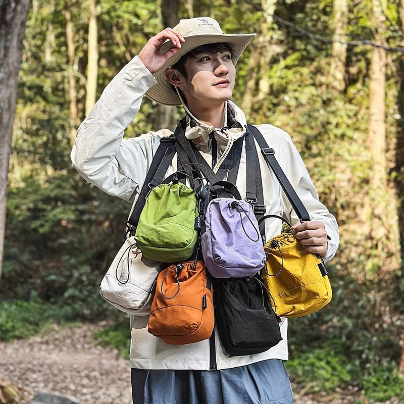 山系露营儿童包包男童潮酷斜挎包户外运动水杯包包女童手机包防水