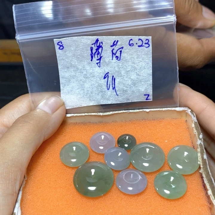 薄***叶定制翡翠未镶嵌不退