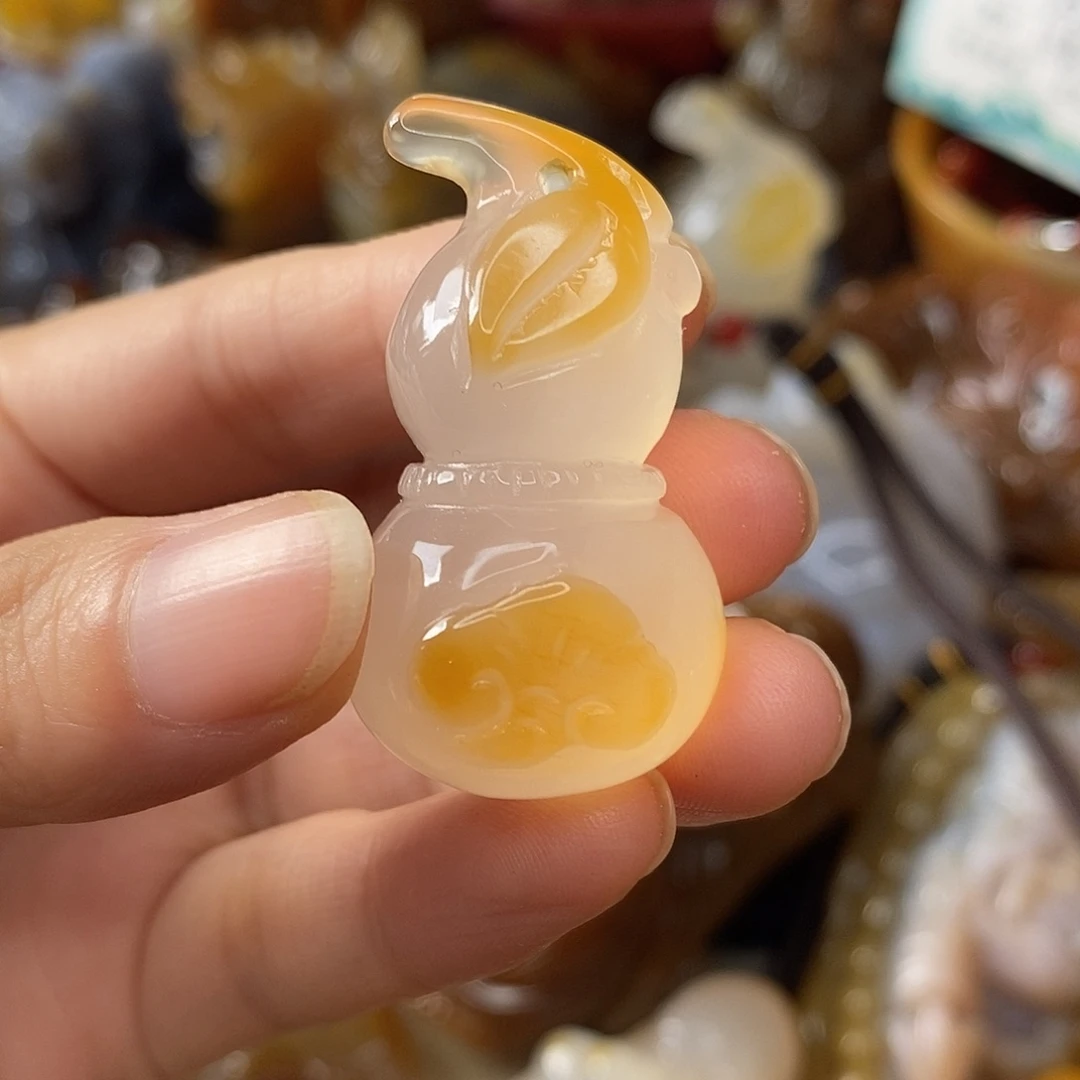 玛瑙/玉髓未镶嵌吊坠