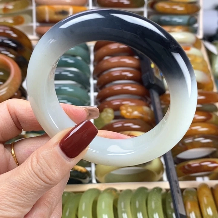 蛇纹石玉手镯未镶嵌58