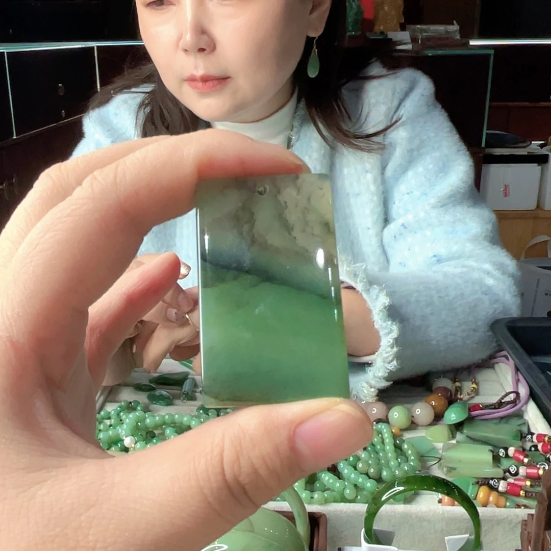 密玉（石英质玉）未镶嵌颈饰