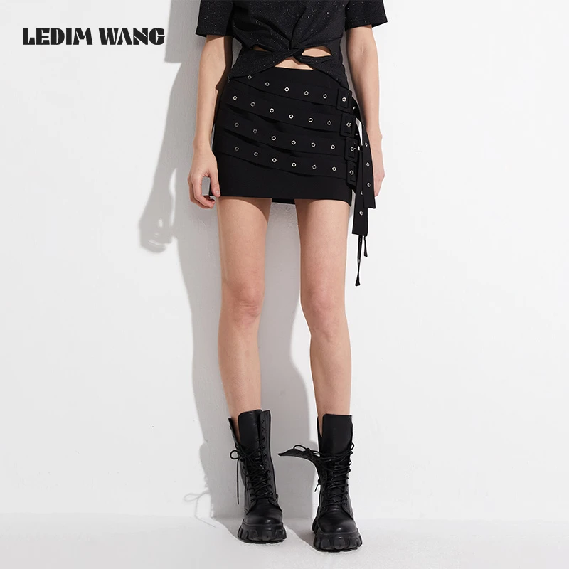 1LEDIM WANG黑色设计感金属飘带半身裙女2025春夏新款百搭短裙子