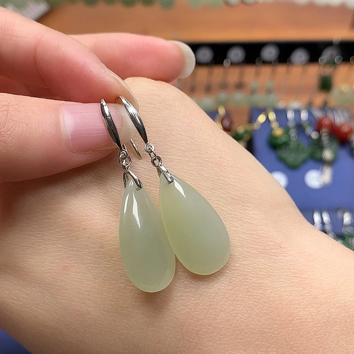 和田玉银S925镶嵌耳饰水滴24.5左右