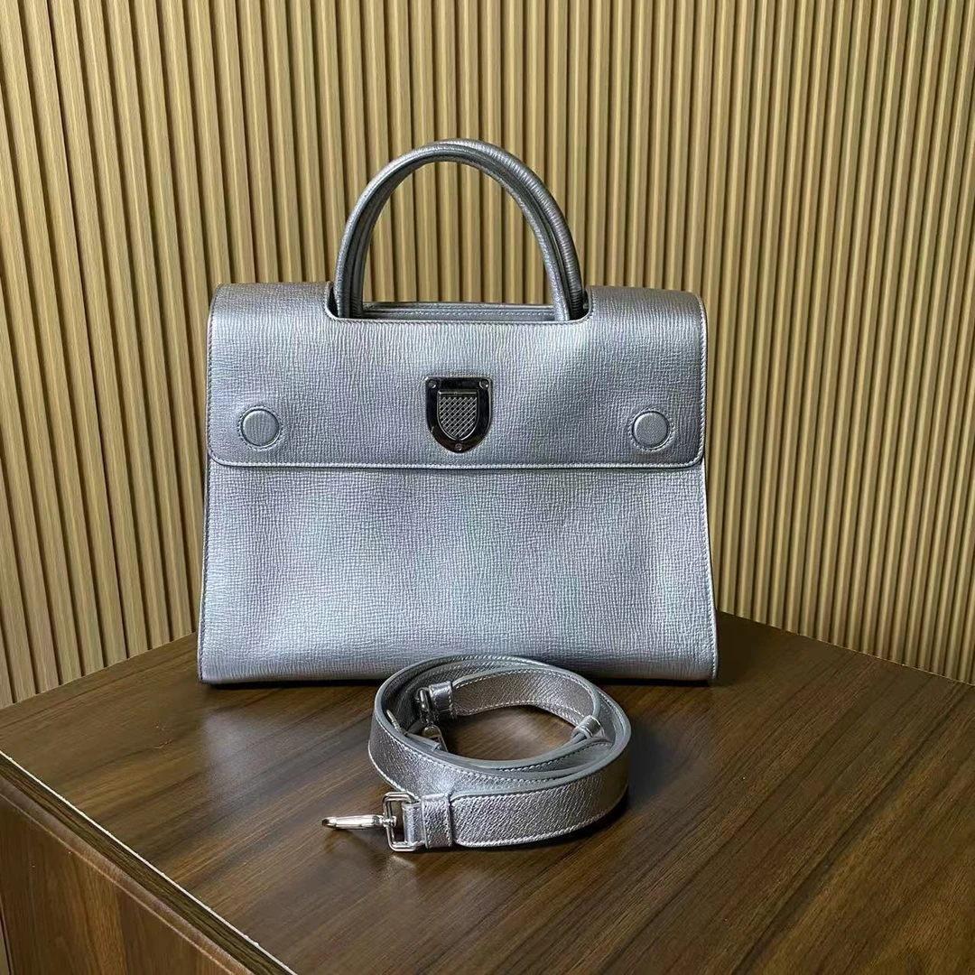 95新 DIOR/迪奥 迪奥银色盾牌包/70140666
