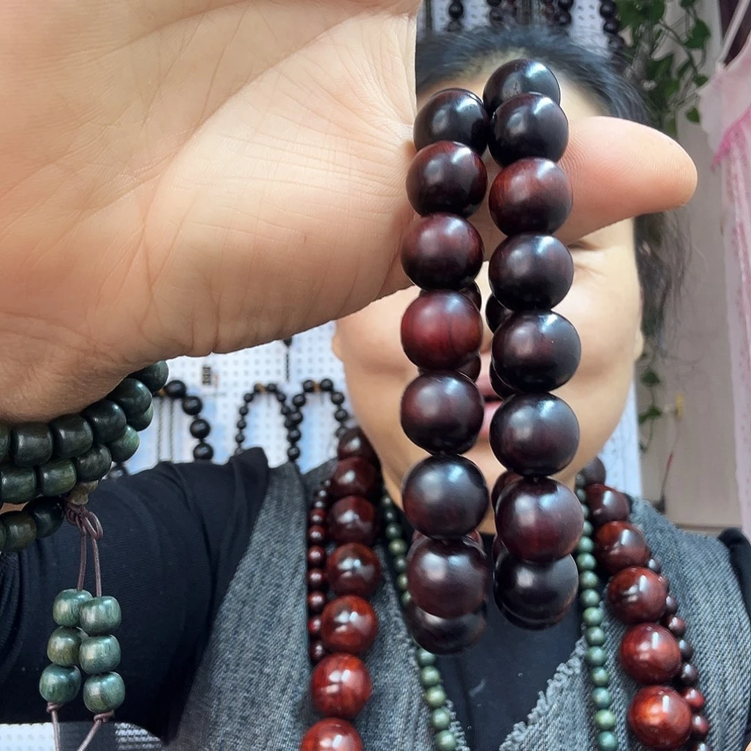 大叶紫檀（黑酸枝木类）紫檀木1.2的34粒的