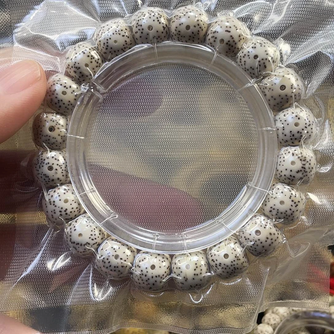 星月菩提手串原生态顺白月留白