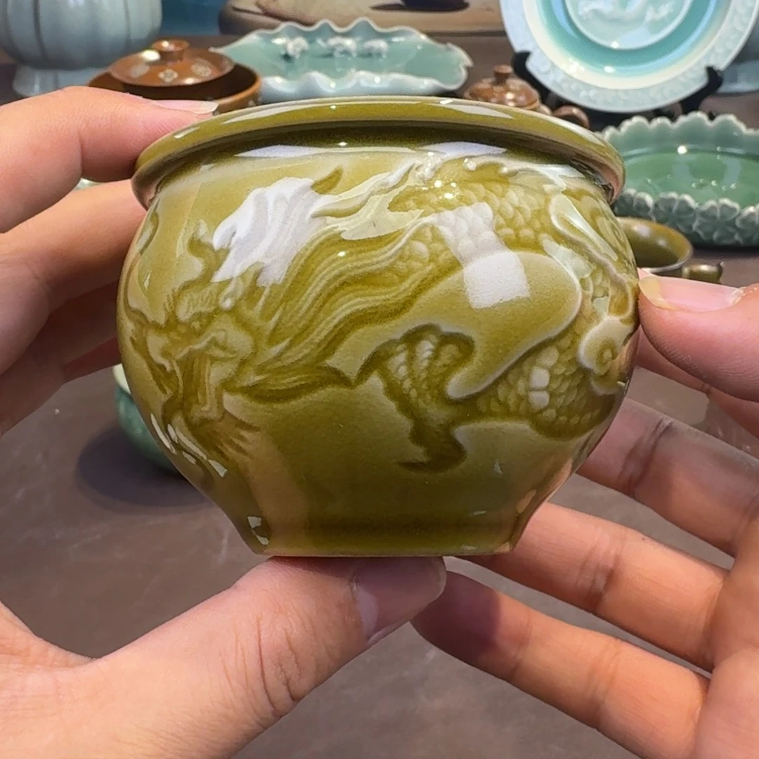 杯龙泉青瓷茶具微瑕