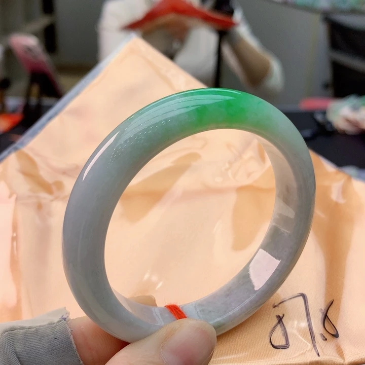 未镶嵌手镯翡翠翡翠手镯