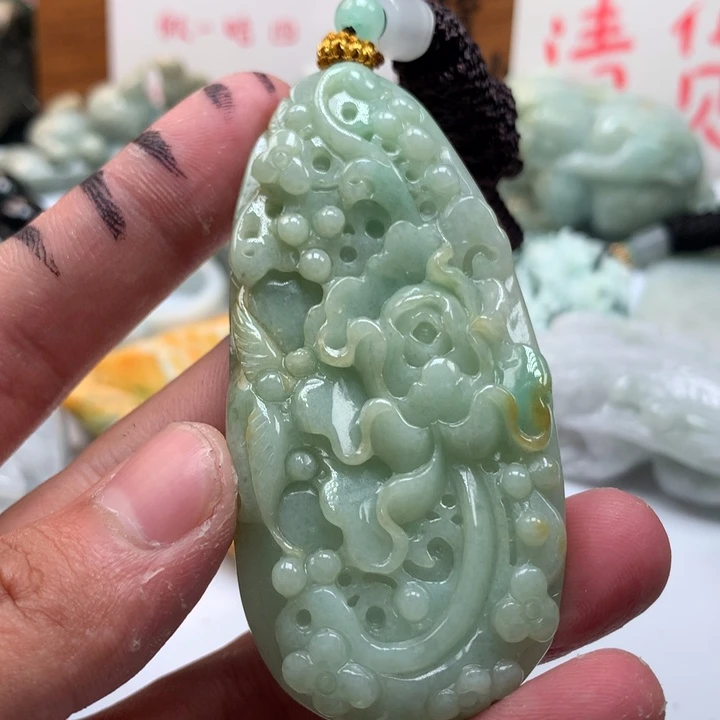 翡翠未镶嵌颈饰保真天然a货翡翠