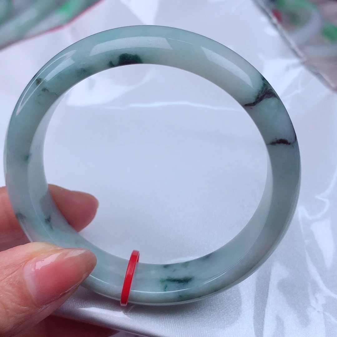 翡翠手镯未镶嵌24348