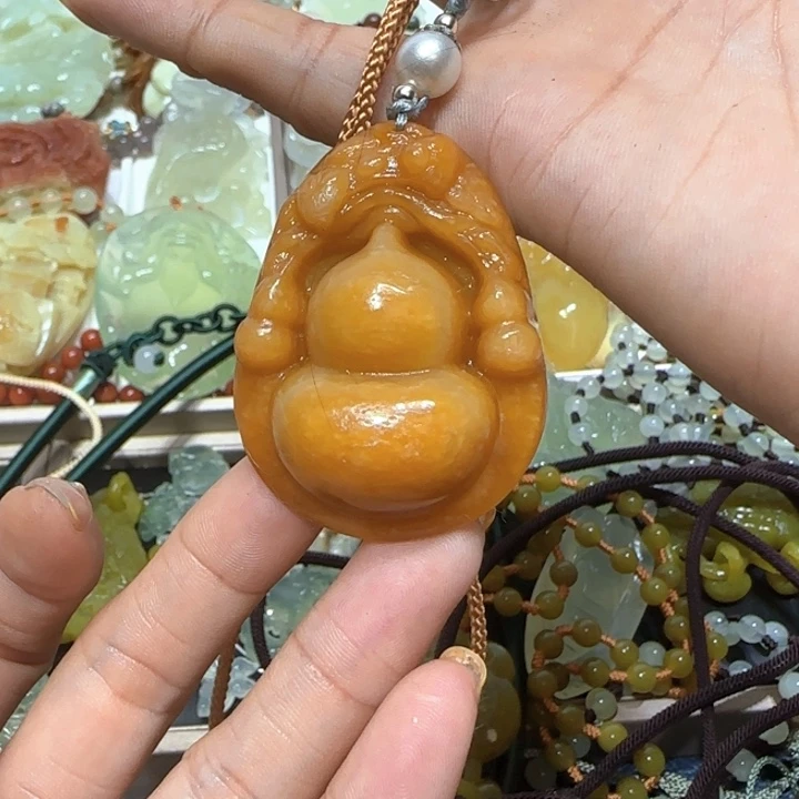 蛇纹石玉未镶嵌吊坠