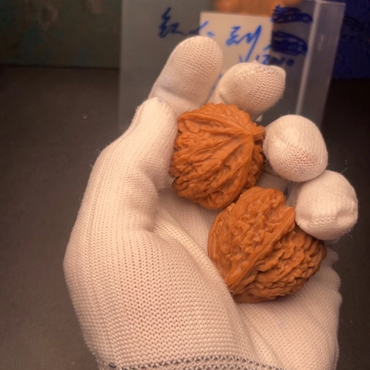 文玩核桃吊坠文山