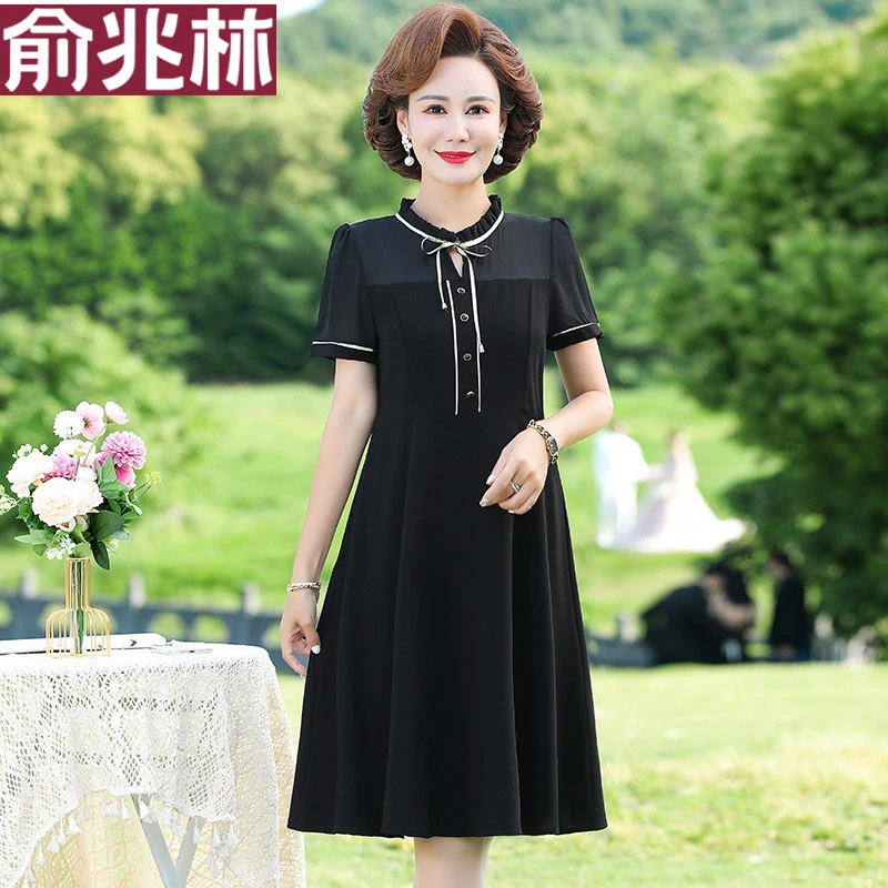 俞兆林2025夏季小个子妈妈新款连衣裙中老年女夏装洋气大码气质短
