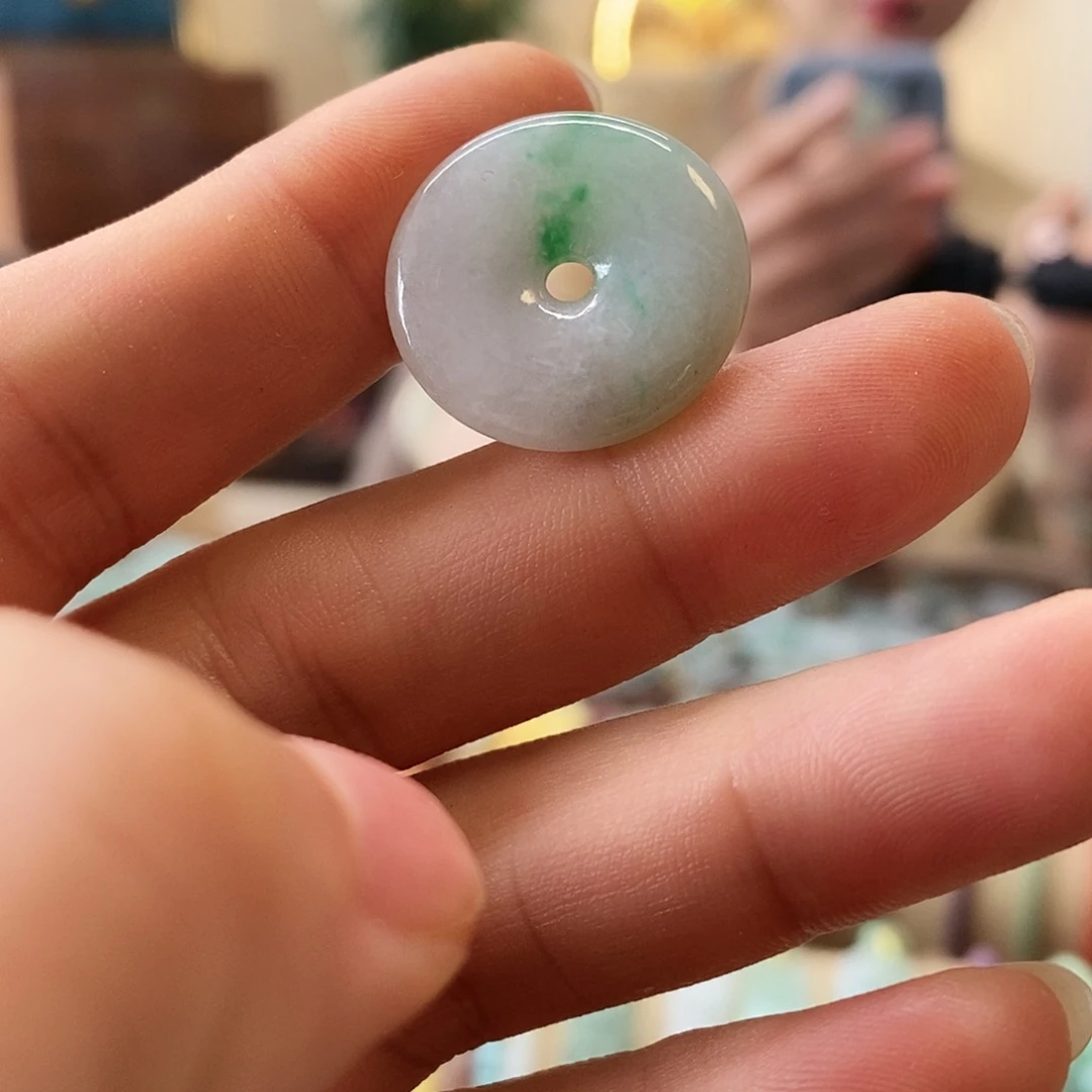 翡翠挂件未镶嵌翡翠挂件