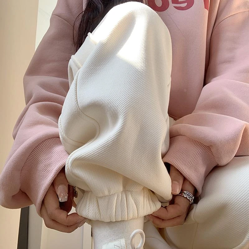 白色加绒运动裤女秋冬2025新款宽松梨形穿小个子高腰垂坠阔腿裤