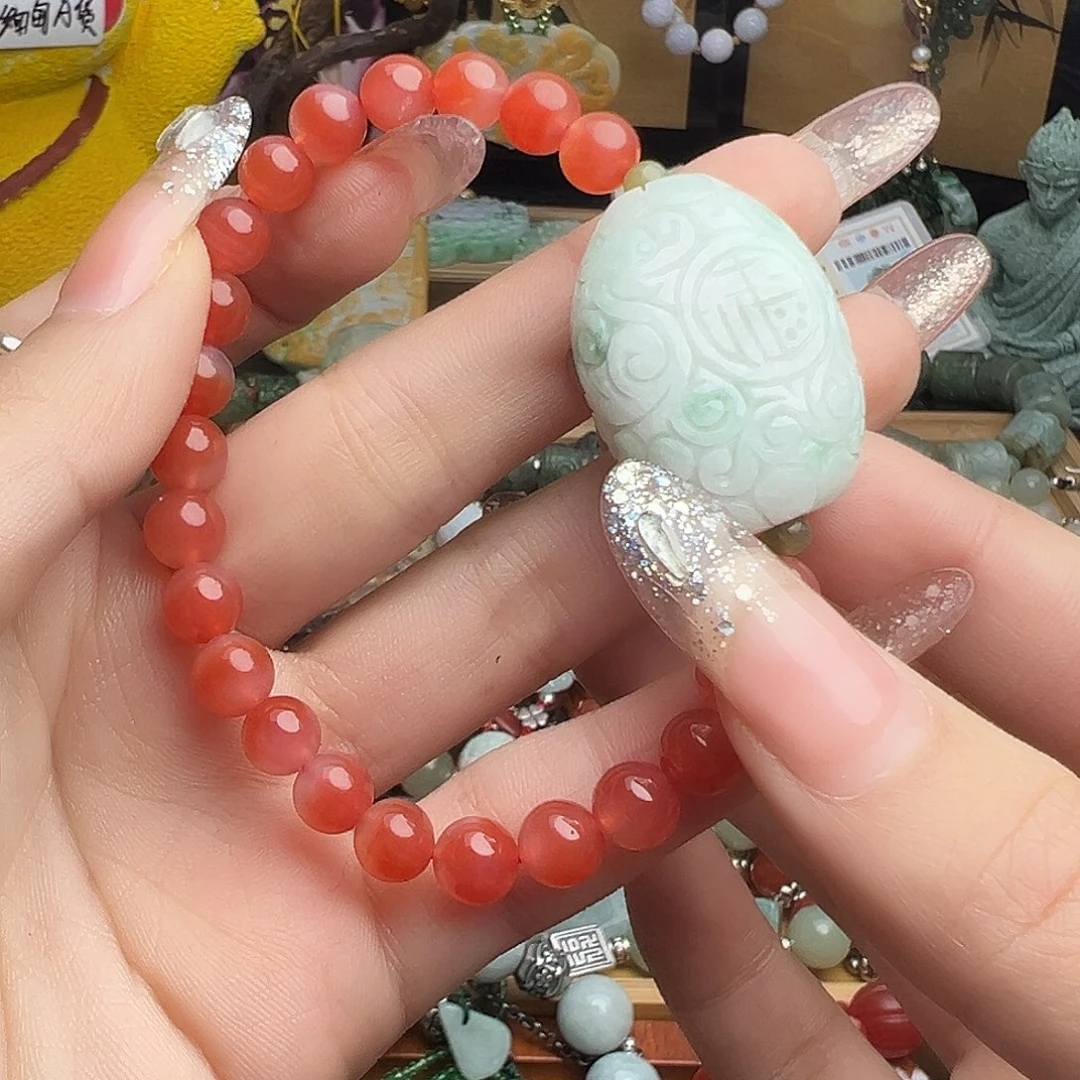 翡翠颈饰未镶嵌吊坠