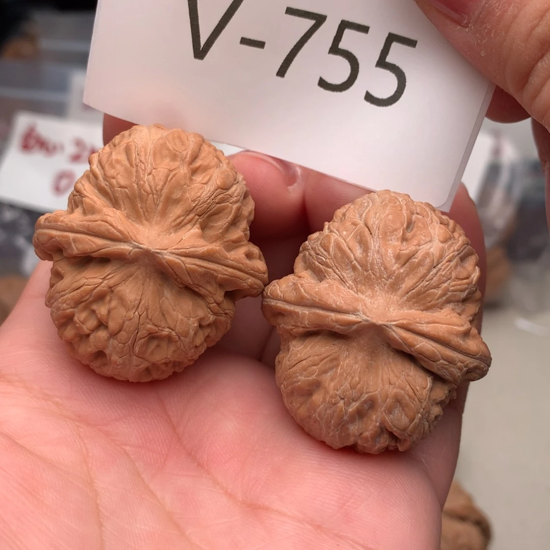 文玩核桃把件39元宝…………