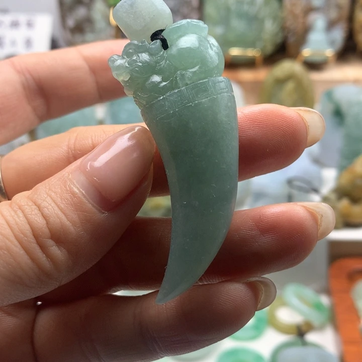 未镶嵌定制翡翠龙牙