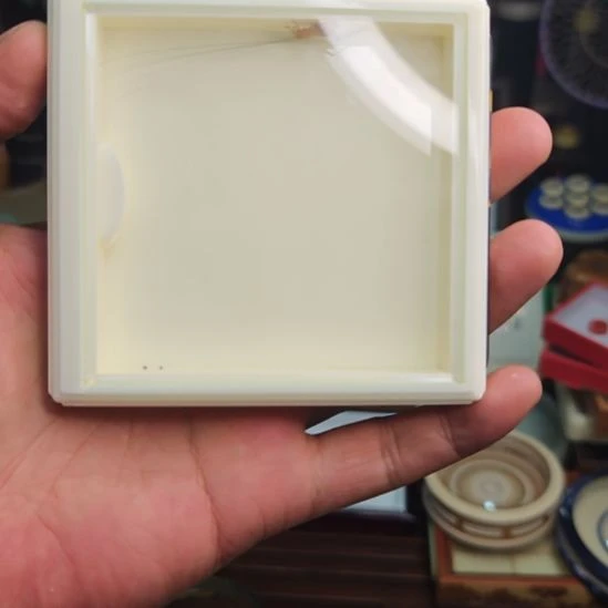 白***愁白色大方小陆制作