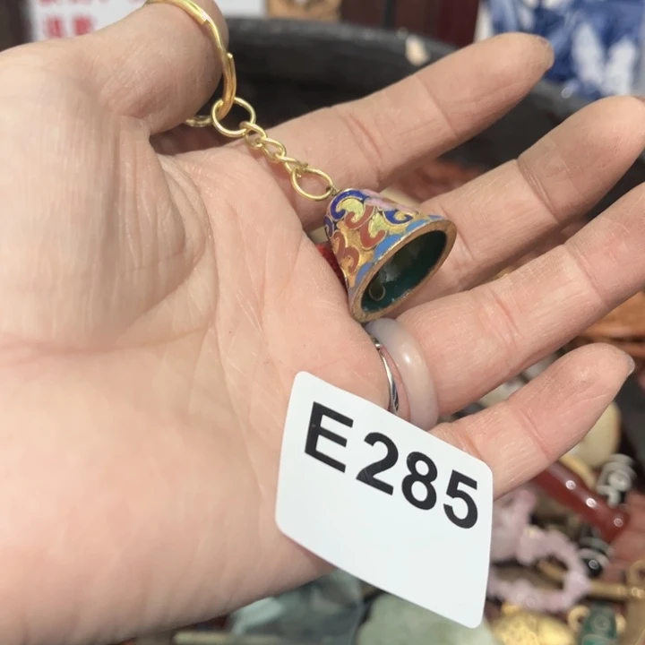 义***将瓷片直播间火爆开启
