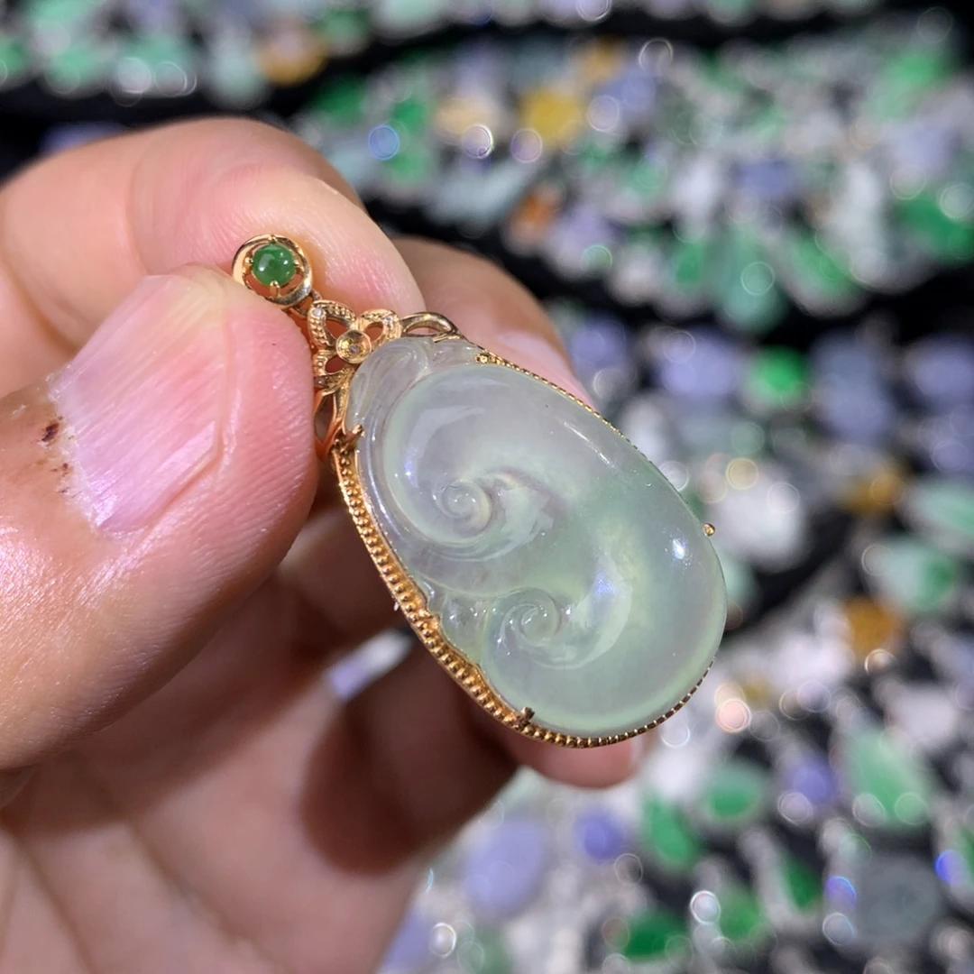 翡翠18K金镶嵌吊坠(不含链)