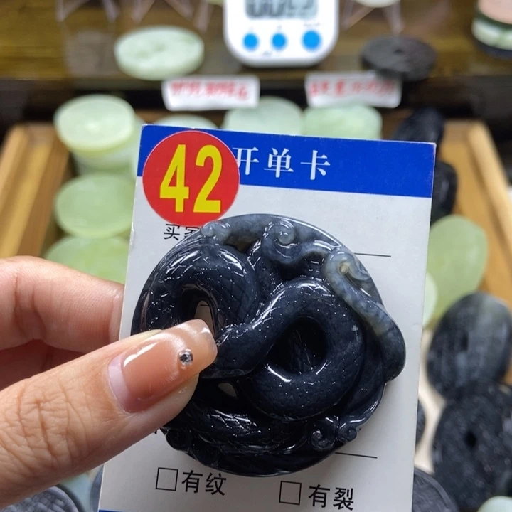 蛇纹石玉挂件未镶嵌神****8