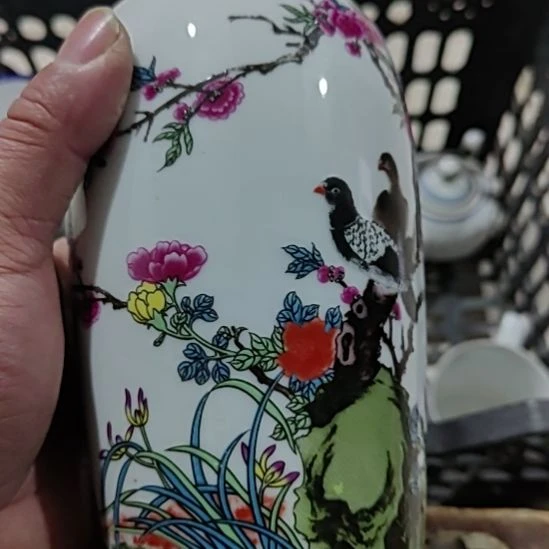 小***傅陶瓷精美摆件（不退换，微瑕疵）