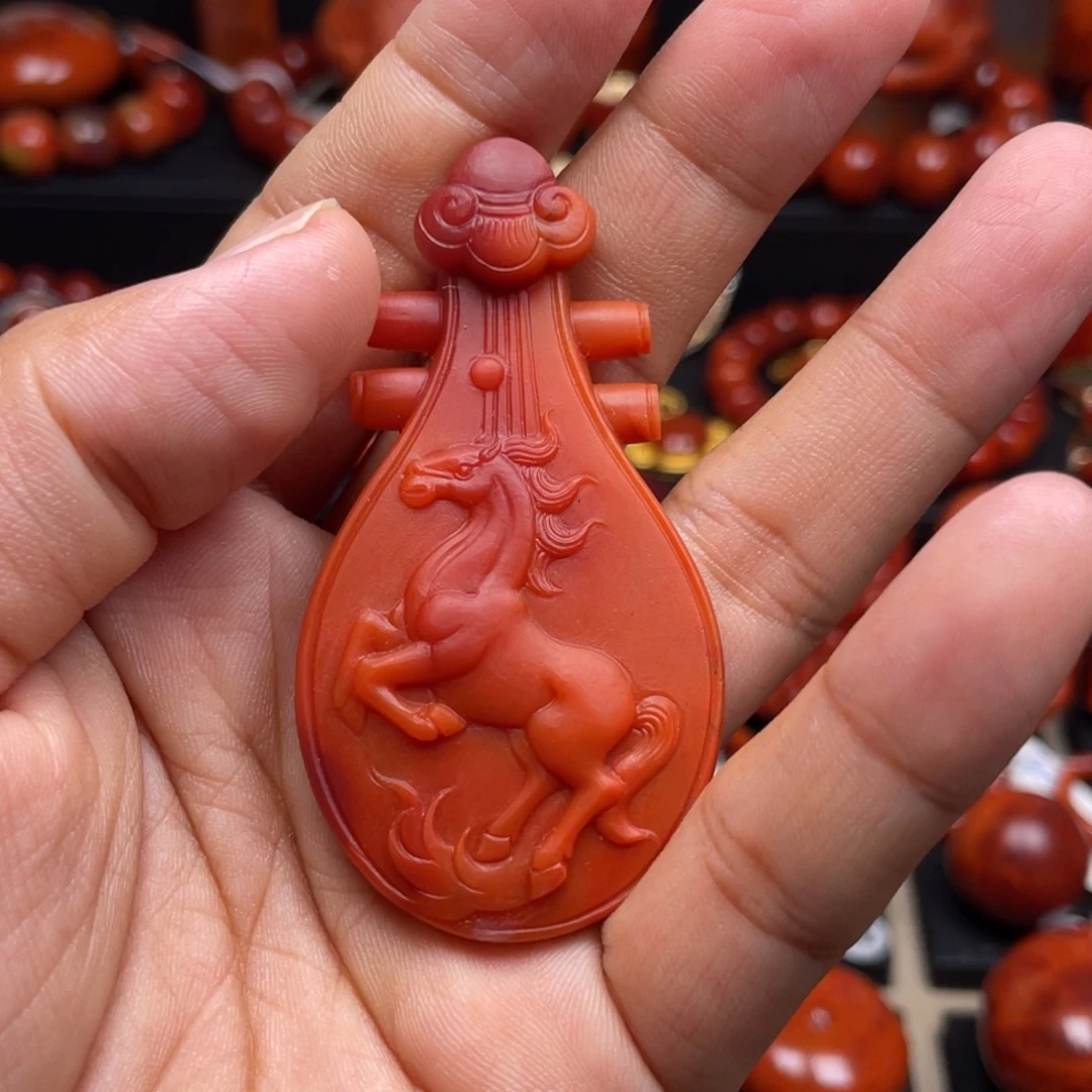 南红玛瑙珠宝奇石未镶嵌冬*?吊坠