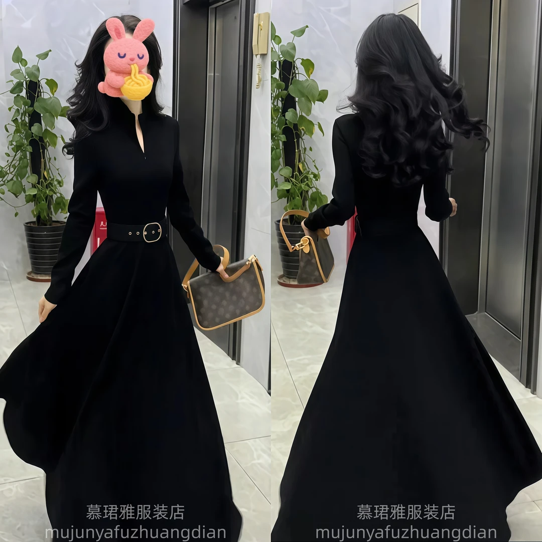 设计感气质女装2025年秋季新款立领半拉链系带收腰显瘦长款连衣裙