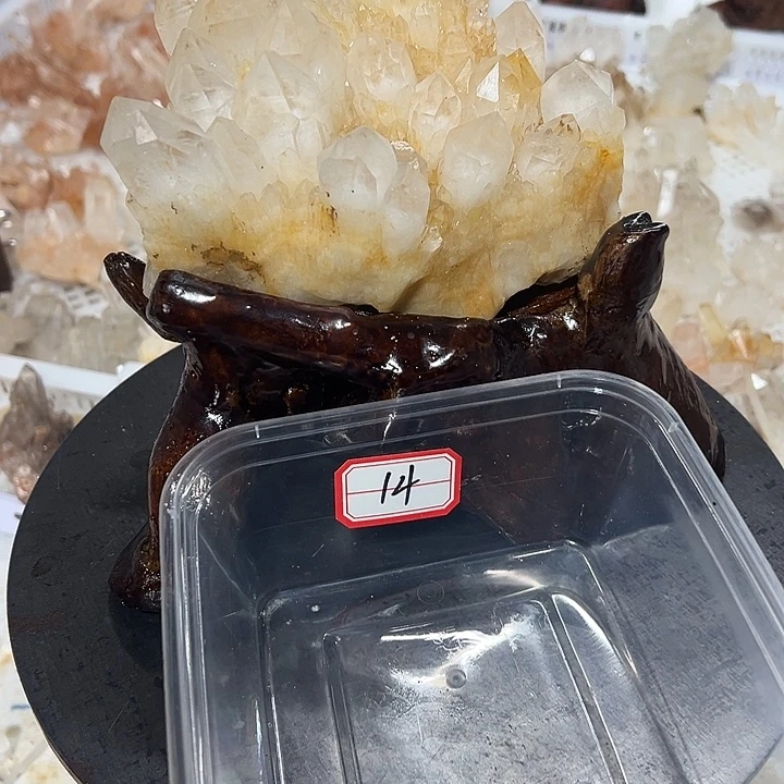 朱***妍珠宝半成品水晶未镶嵌