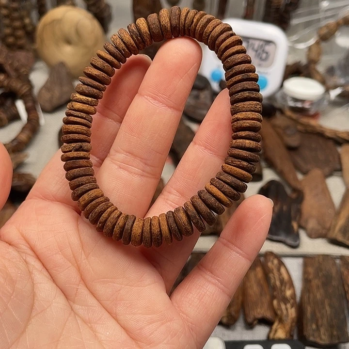 沉香碎屑沉香斯里兰卡土沉