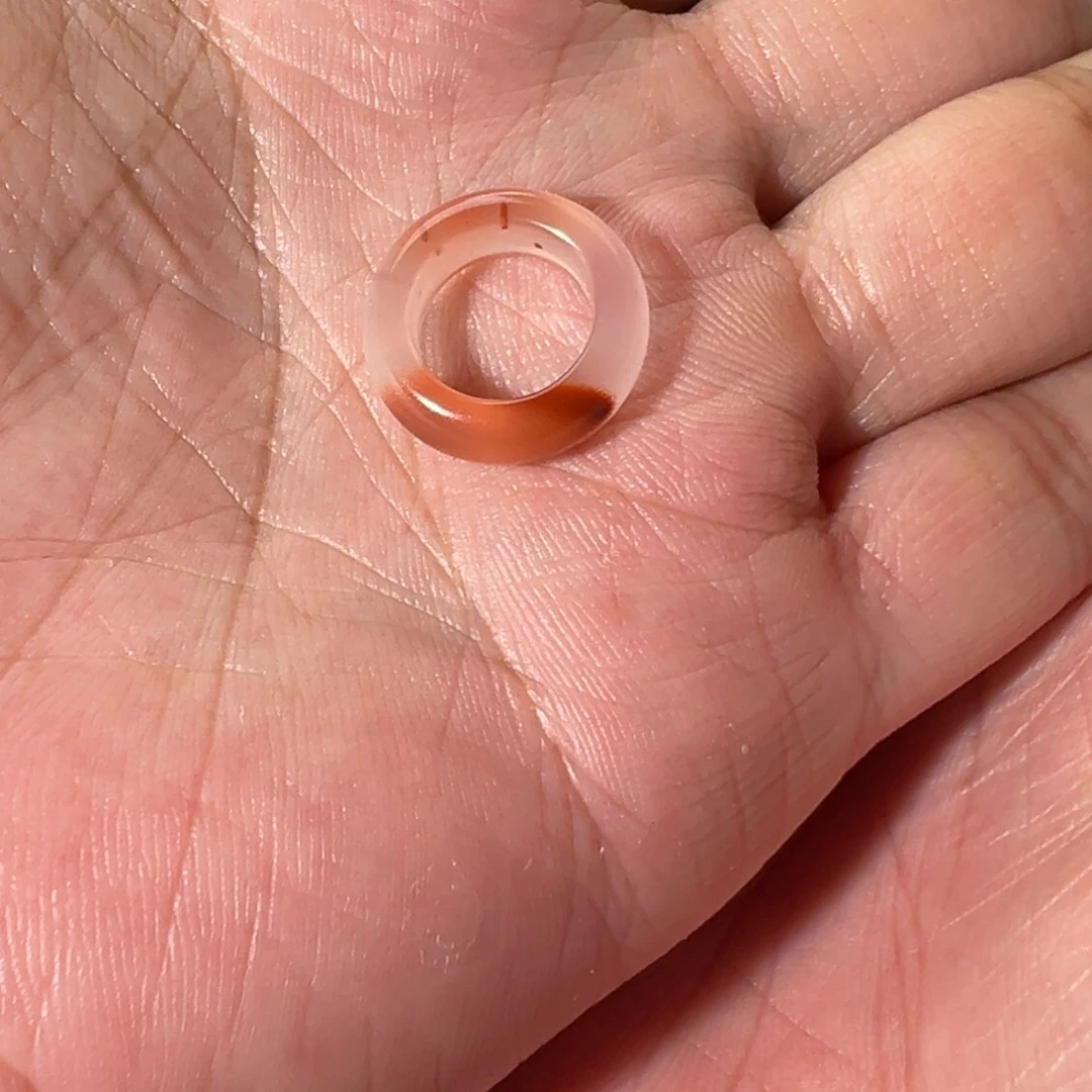 渔***影南红玛瑙未镶嵌珠宝奇石冰飘跑环内11+mm