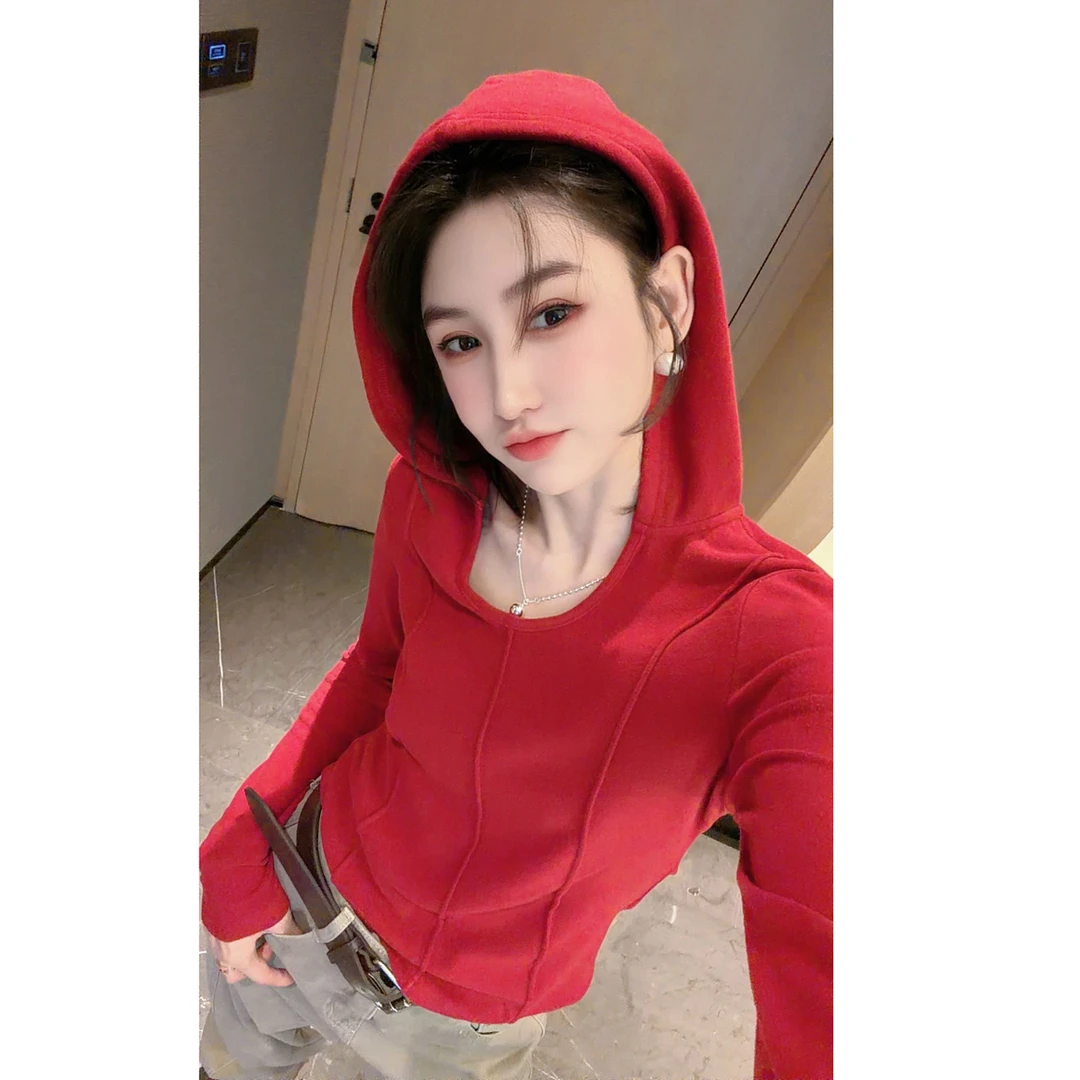 休闲时尚连帽红色打底衫女冬季新款百搭修身显瘦U领长袖T恤上衣