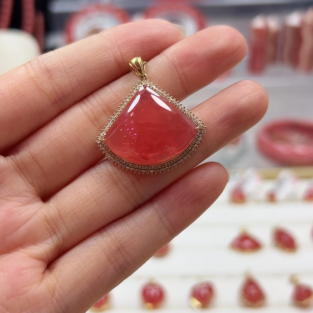 菱锰矿（红纹石）18K金镶嵌吊坠(不含链)