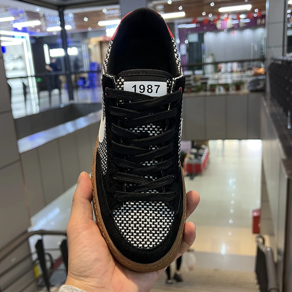 潮牌LOGO皮拼布低帮板鞋薄款系带时尚休闲鞋男款鞋子欧若精灵风秋