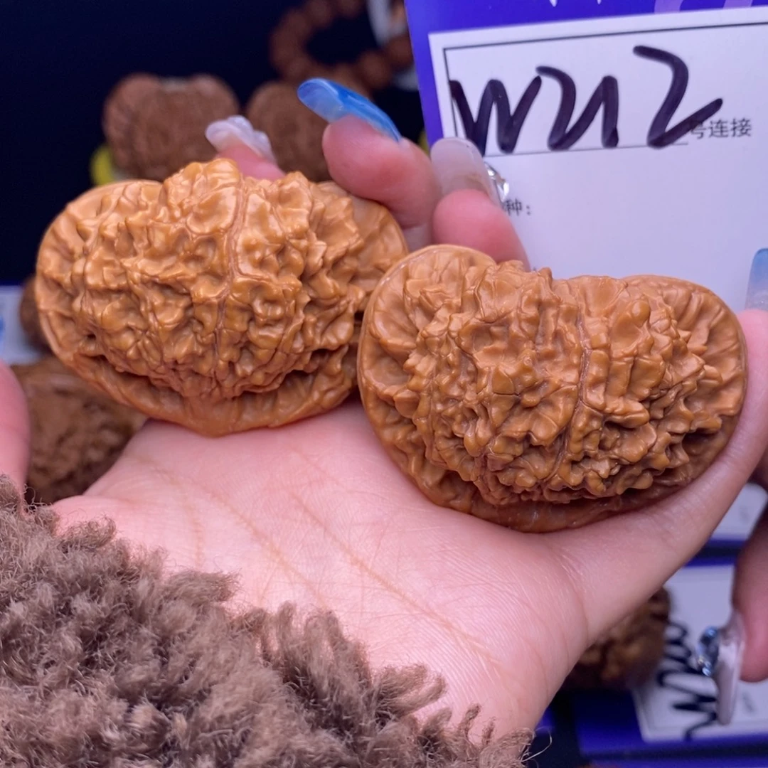 文玩核桃吊坠W212链接 官帽51尺