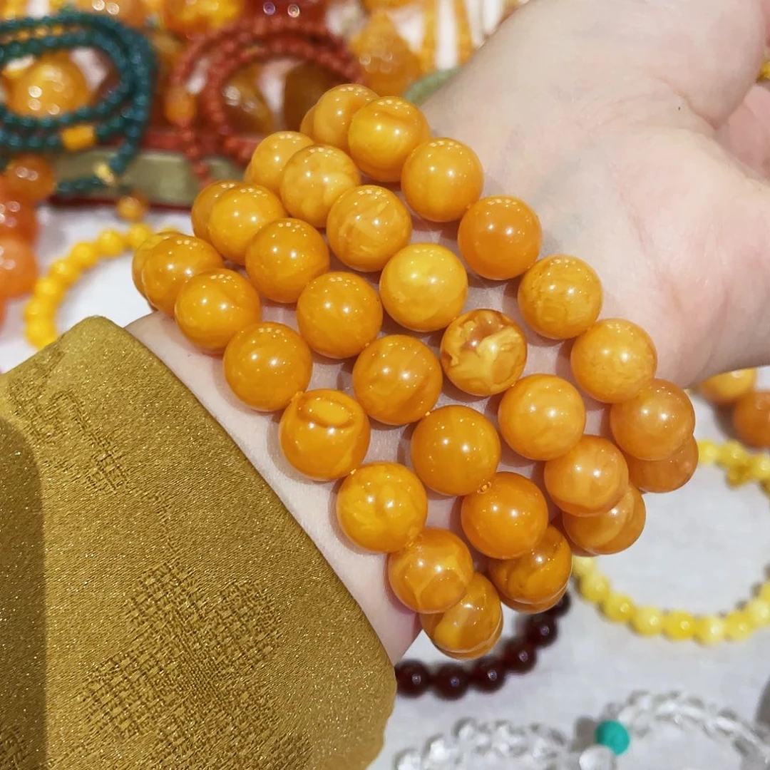 未镶嵌蜜蜡手链多样性发其中之一