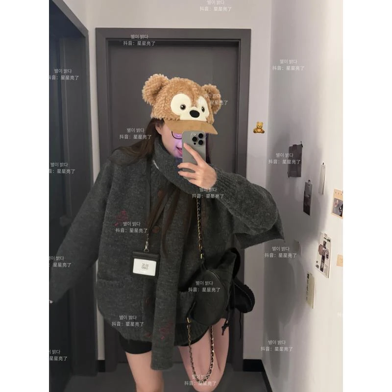 秋冬新款土星刺绣围巾复古宽松针织开衫外套女圆领慵懒风毛衣