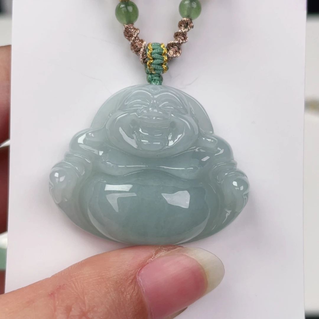 翡翠未镶嵌颈饰佛公