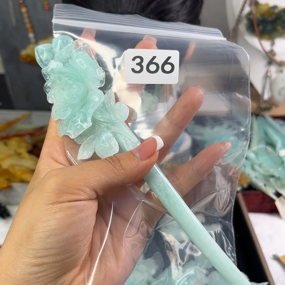 蛇纹石玉未镶嵌发饰聂*琦